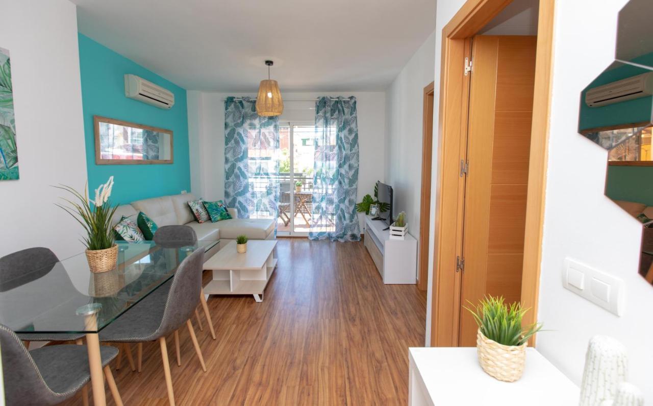 Holidays By The Sea Apartments Málaga Exterior foto